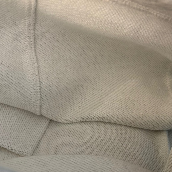 Gray Athletic Shorts with Relaxed Fit and Stretchy Fabric - Picture 7 of 7